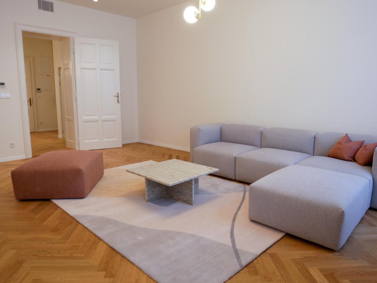 Laurinska 1 Apartments Bratislava Extérieur photo