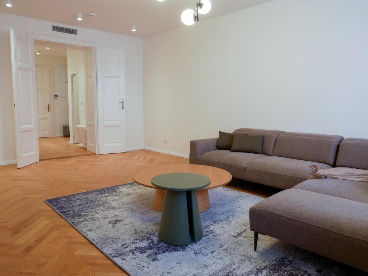 Laurinska 1 Apartments Bratislava Extérieur photo